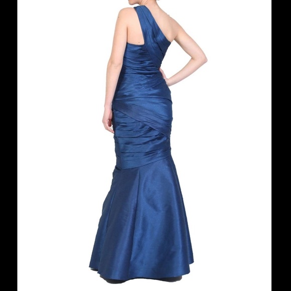 One Shoulder Rouched Dress - Picture 4 of 17